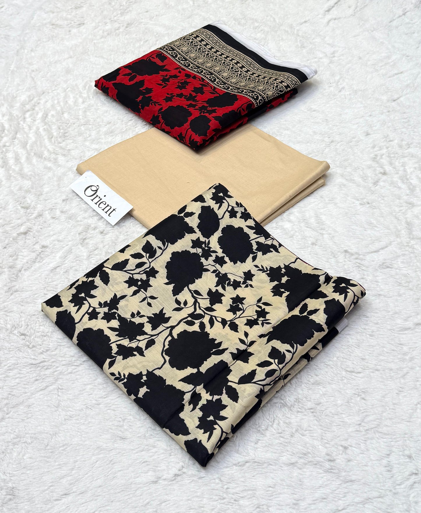 Orient 💯 Original 3pc Printed lawn CollectionOrient 💯 Original 3pc Printed lawn Collection